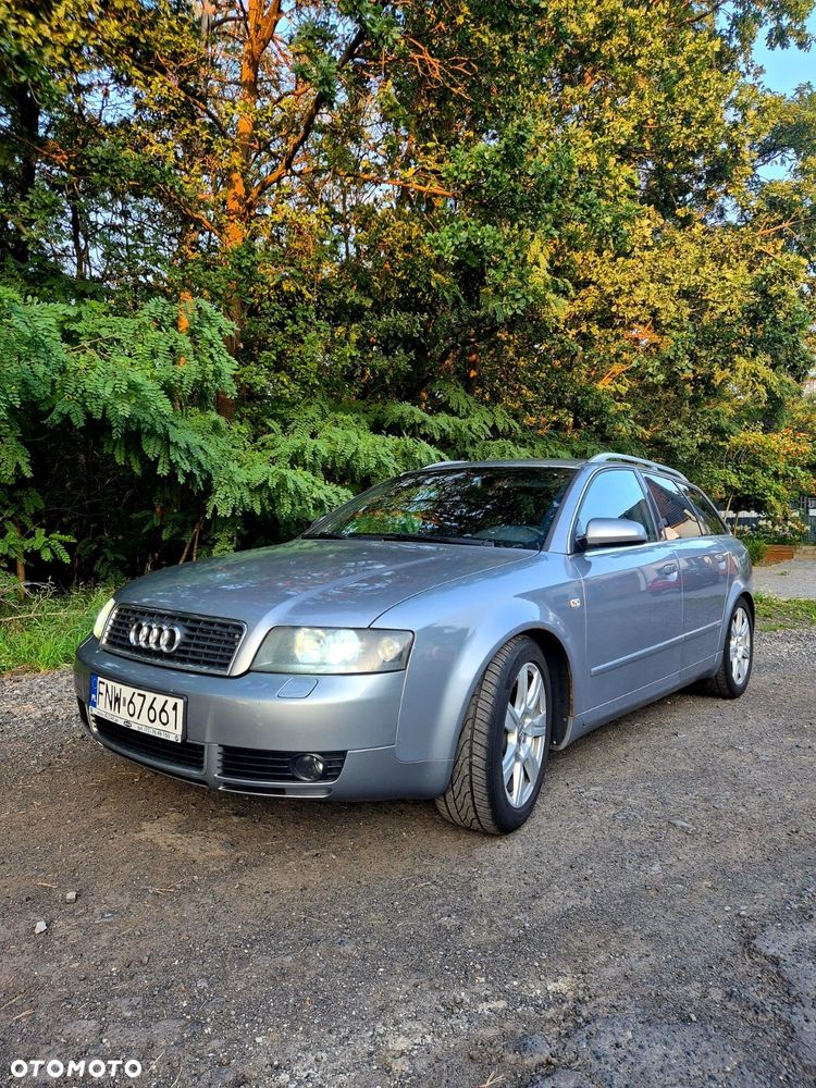 Audi A4 Avant 2004 photo 2