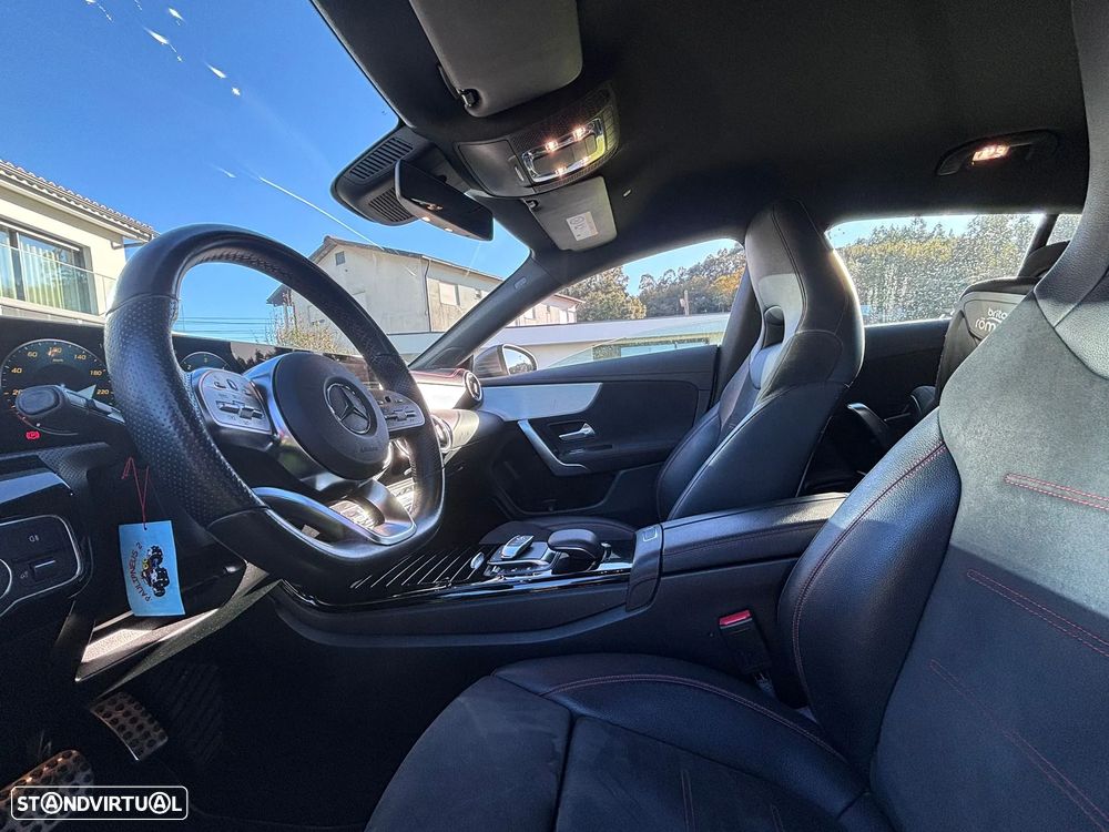 Mercedes-Benz 180 - 12