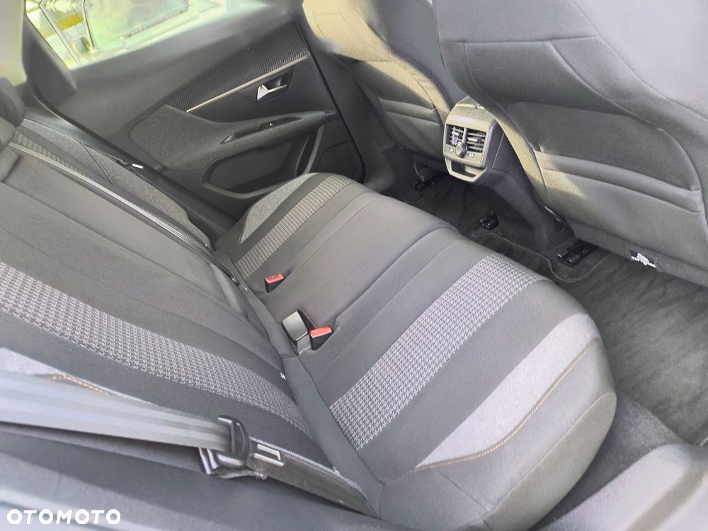 Peugeot 3008 - 17
