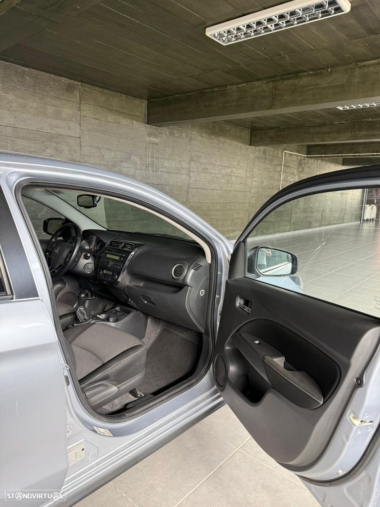 Mitsubishi Space Star 1.2 Intense Connect Edition - 8