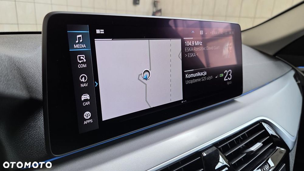 BMW Seria 5 530e xDrive M Sport sport - 23