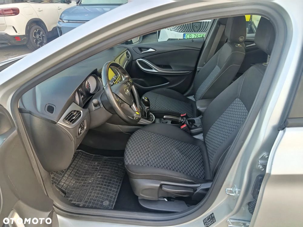 Opel Astra 1.6 CDTI Enjoy - 9