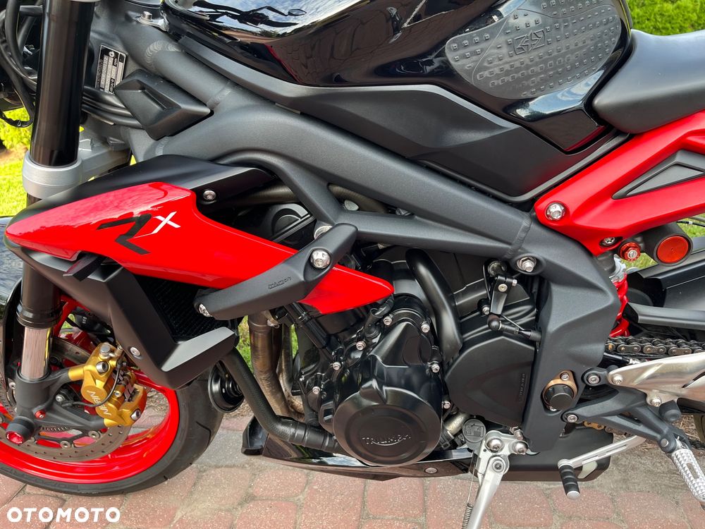 Triumph Street Triple - 34