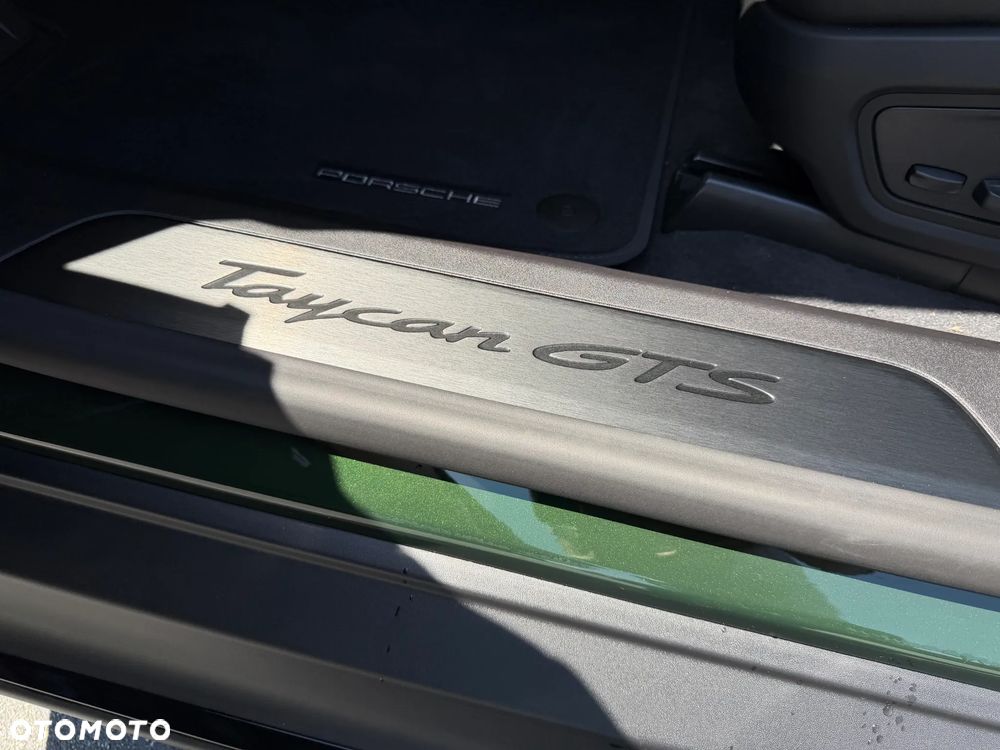 Porsche Taycan 105kWh GTS - 17