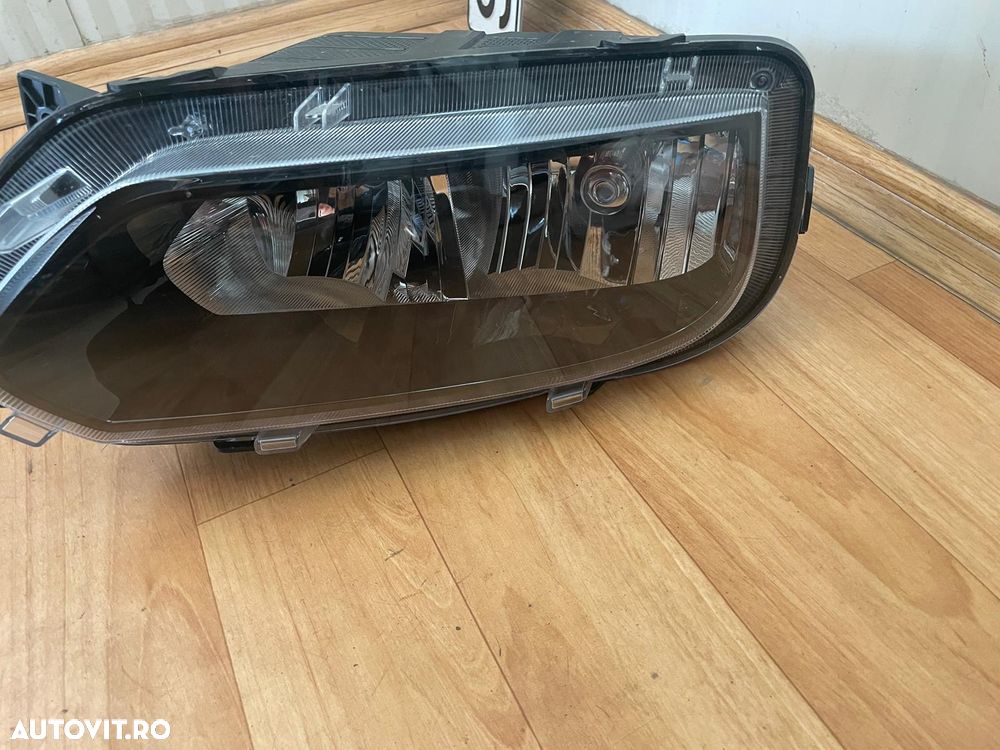 Far dreapta Dacia Spring 2021-2022 260101001R - 1