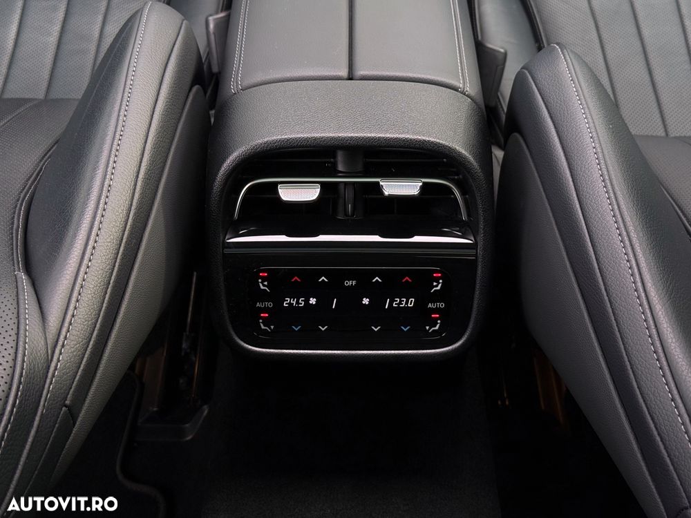 Mercedes-Benz E 220 d 4Matic 9G-TRONIC AMG Line NIGHT Edition - 28