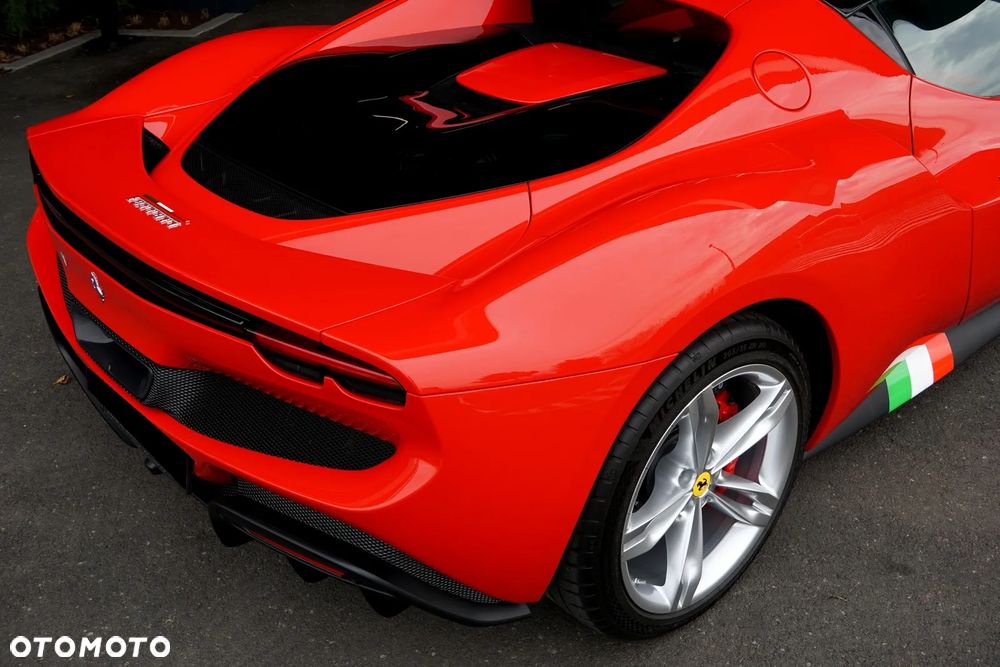 Ferrari 296 GTB - 13