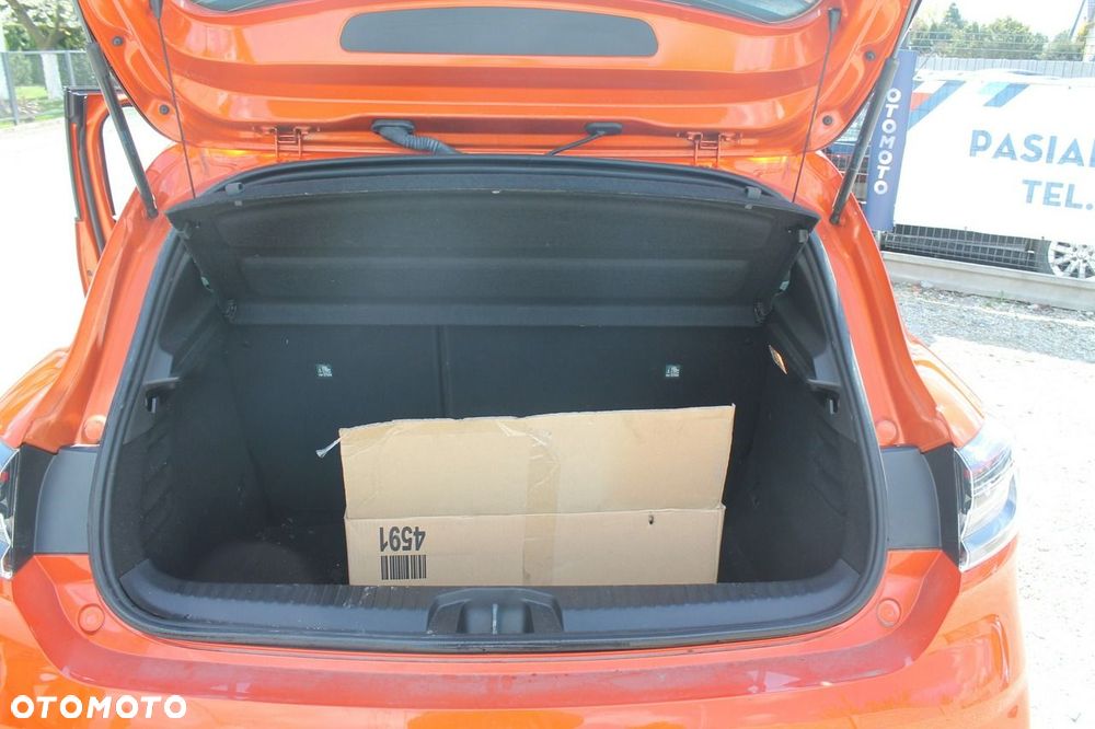 Renault Clio - 12