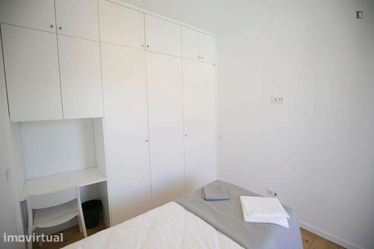 Quarto - localizado em Carcavelos Lisbon - Grande imagem: 5/32