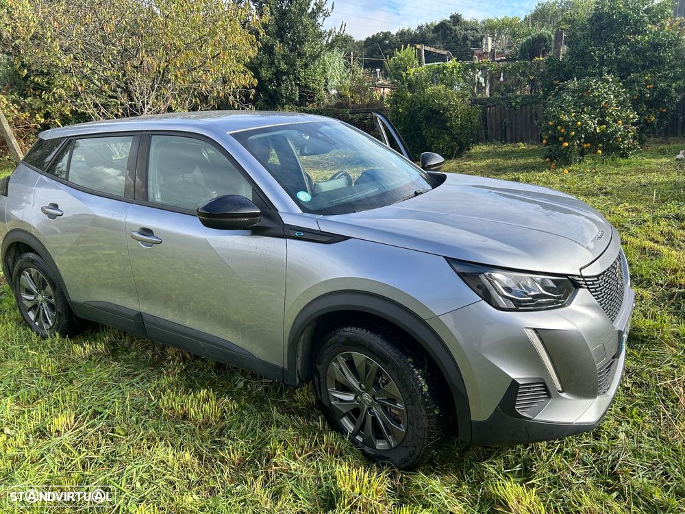 Peugeot e-2008 Allure - 2