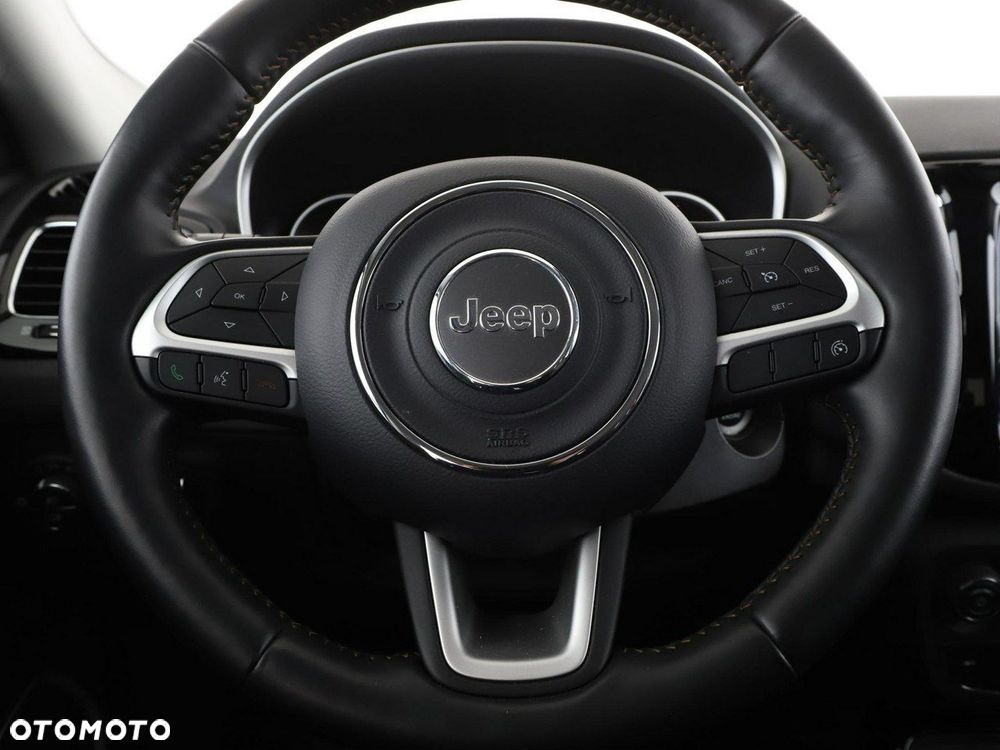 Jeep Compass 1.4 MultiAir Limited - 21