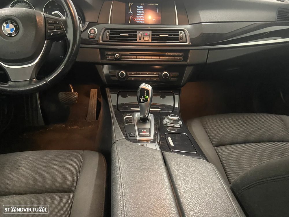 BMW 518 d Line Luxury Auto - 10