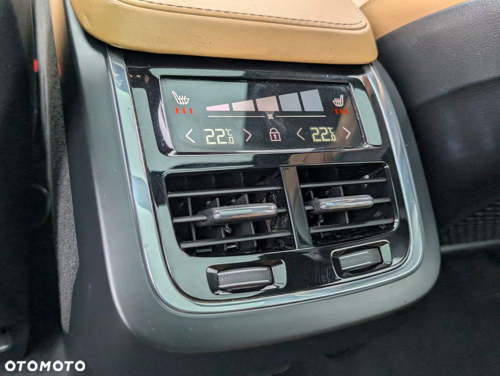 Volvo XC 90 D5 AWD Inscription 7os - 25