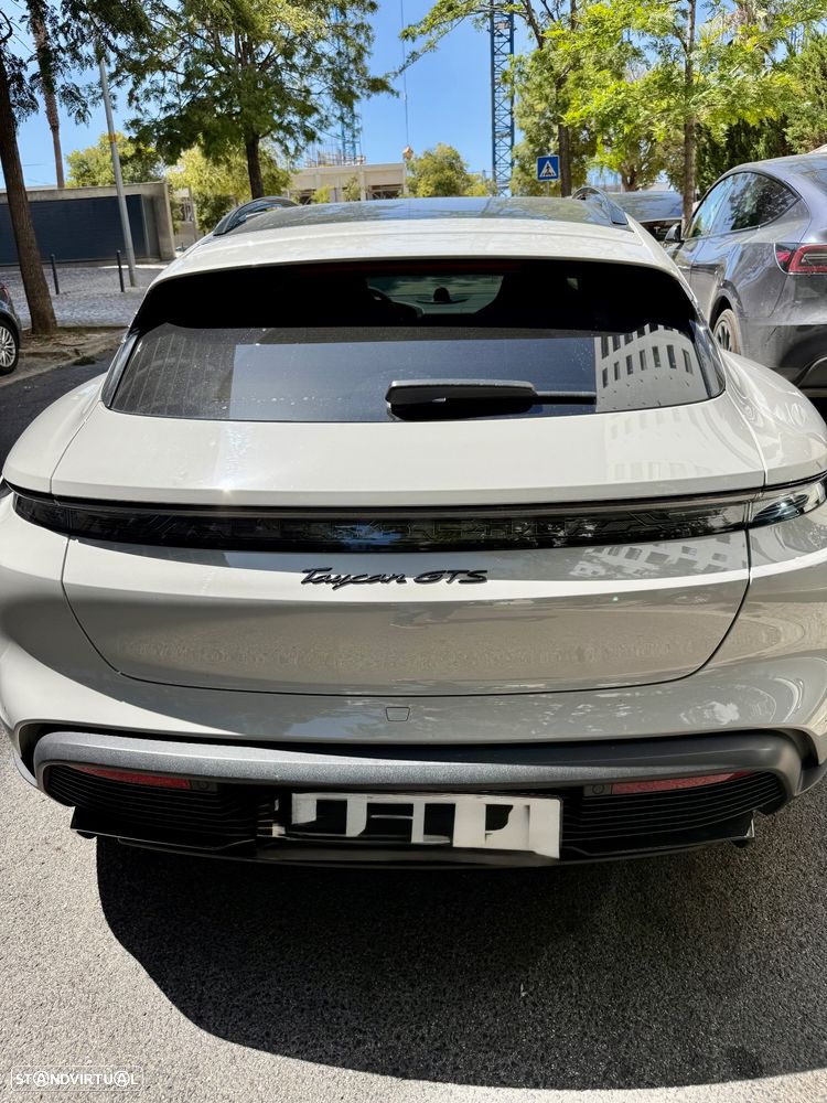 Porsche Taycan GTS — fotografia 6