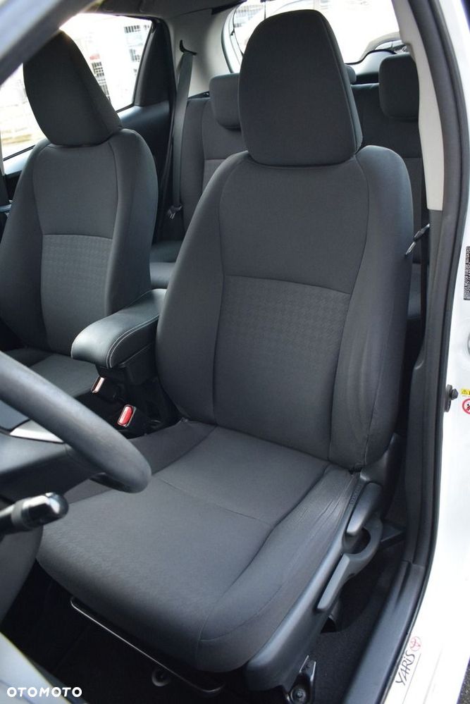 Toyota Yaris - 13