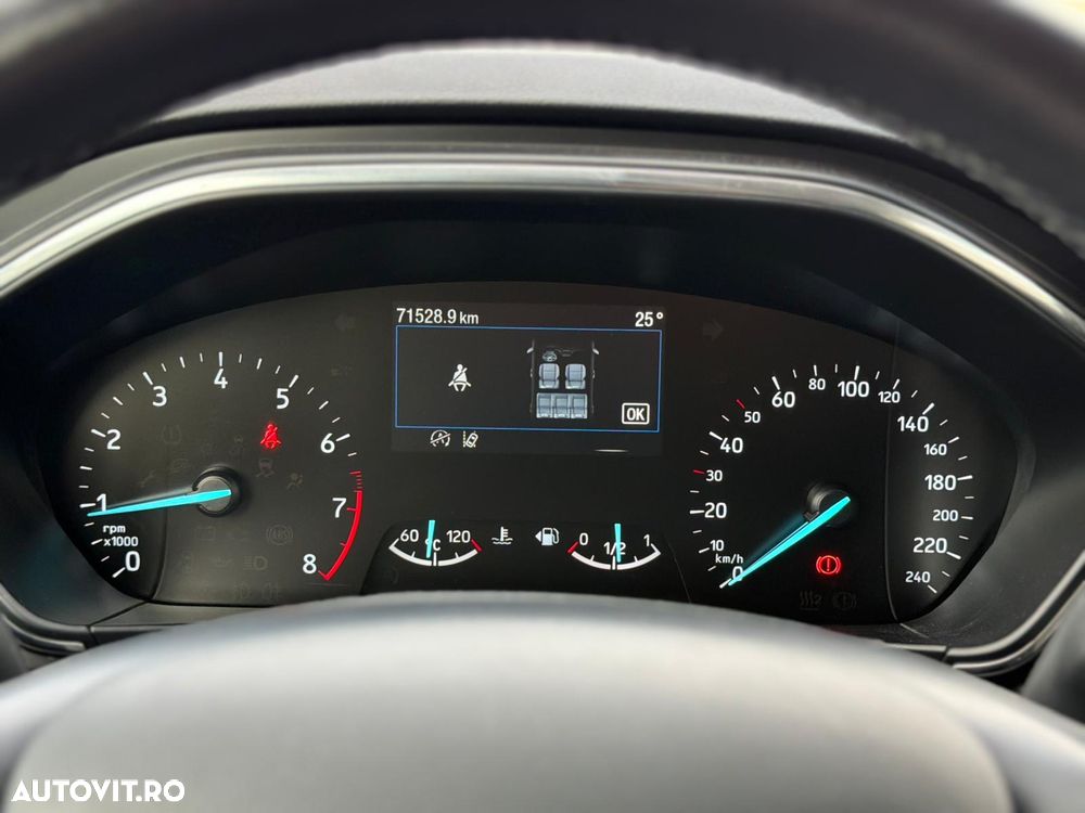 Ford Focus 1.0 EcoBoost Titanium - 11