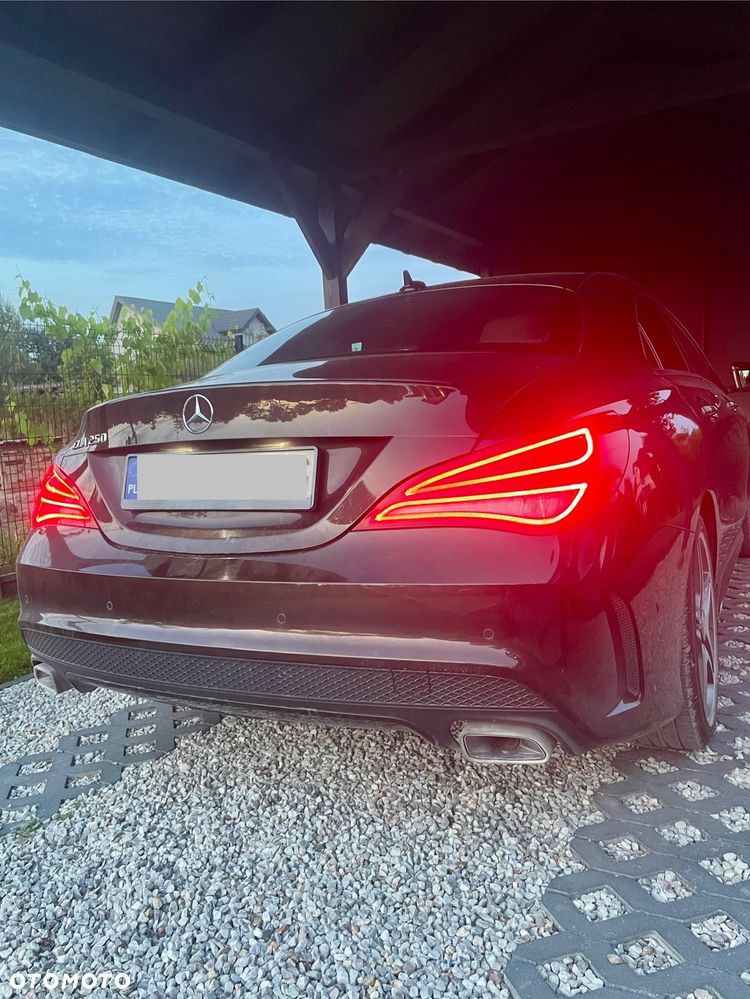 Mercedes-Benz CLA 250 7G-DCT AMG Line - 9