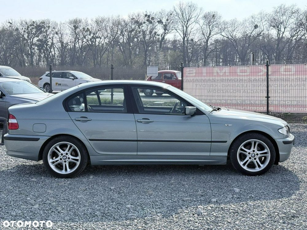 BMW Seria 3 318i - 10