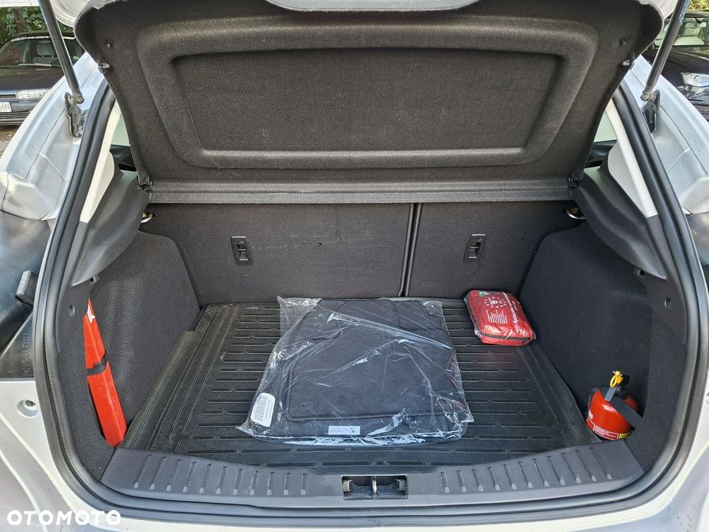 Ford Focus - 25