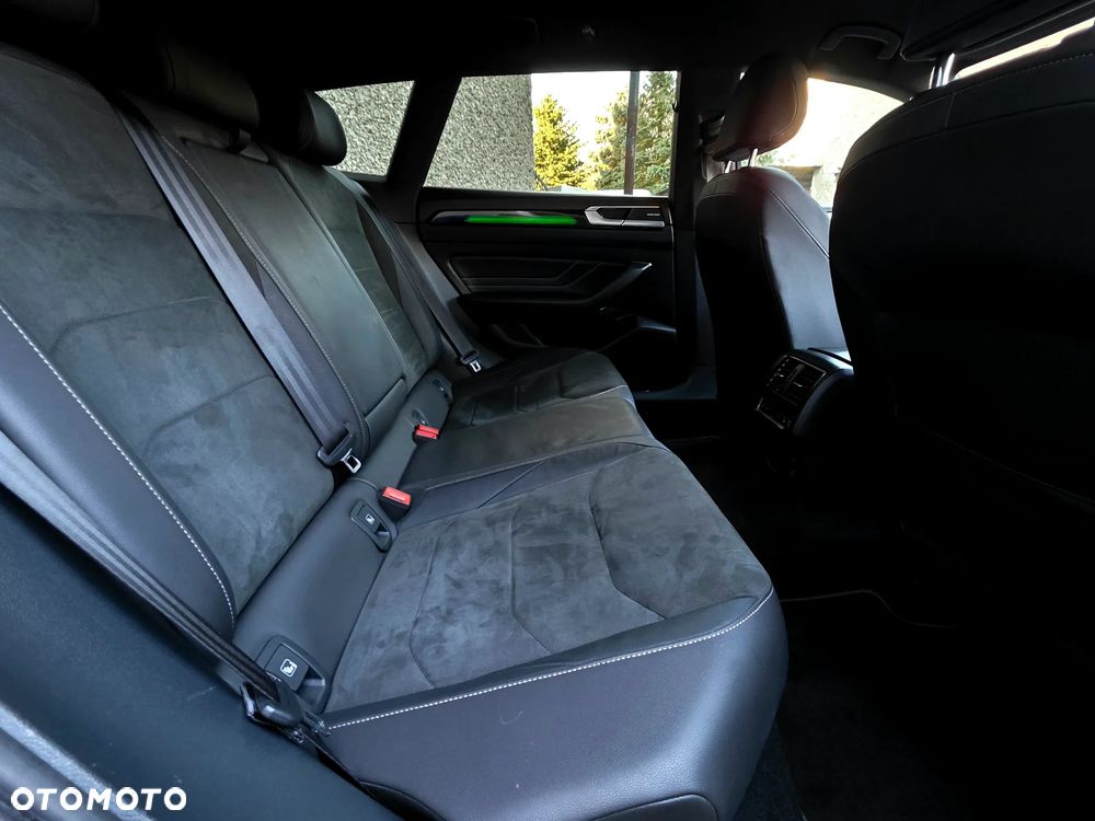 Volkswagen Arteon 2.0 TDI SCR 4Motion DSG R-Line - 14