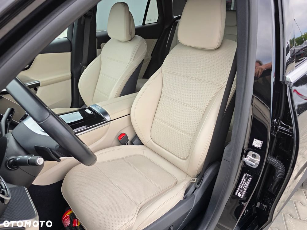 Mercedes-Benz GLC 300 e 4-Matic Avantgarde - 25