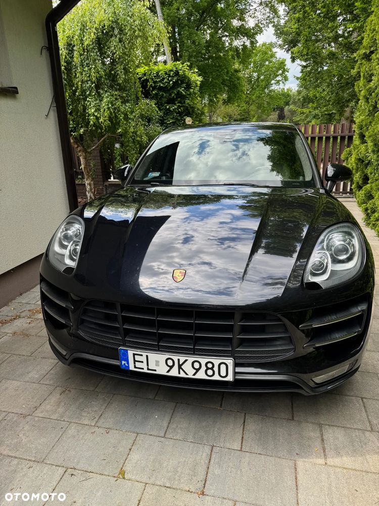 Porsche Macan - 1