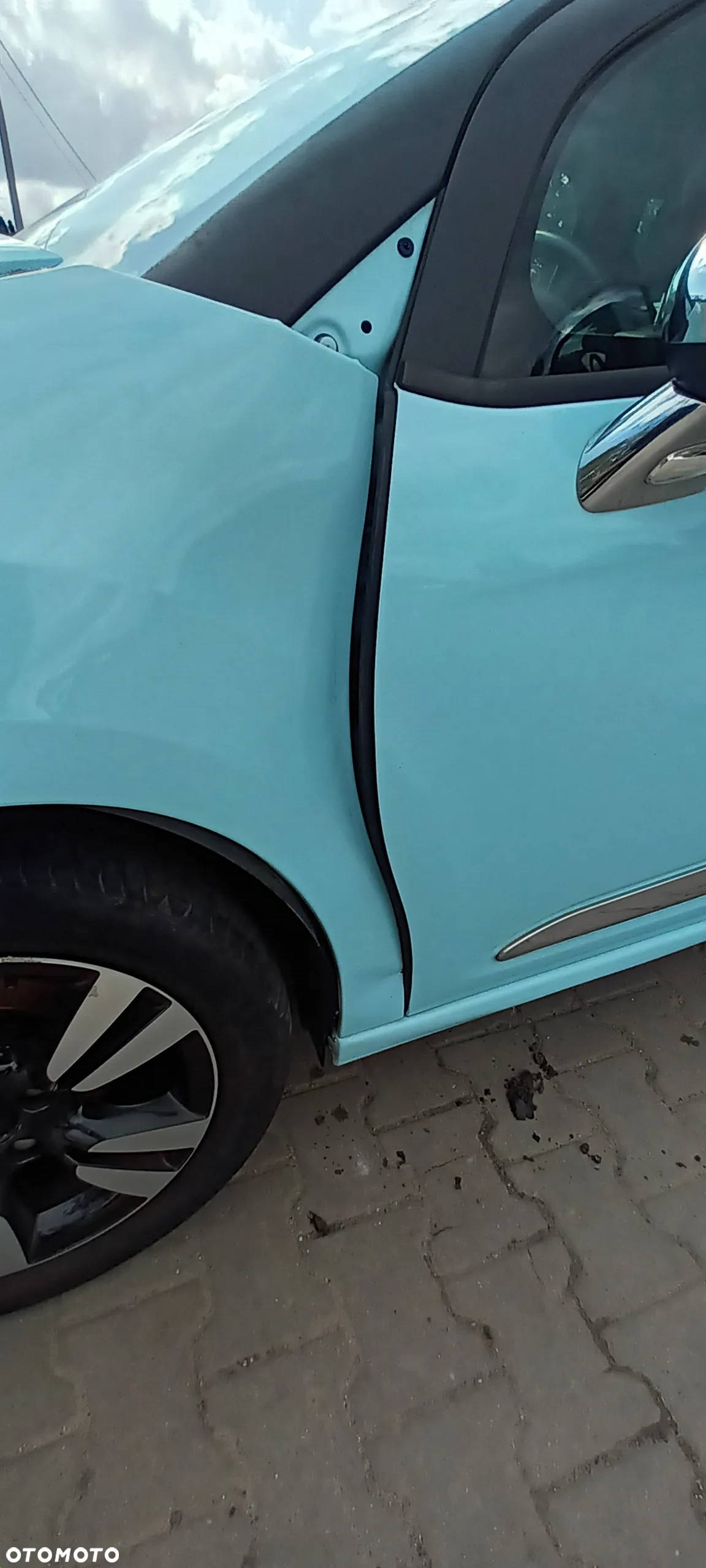 Citroën DS3 1.6 HDi SoChic - 4