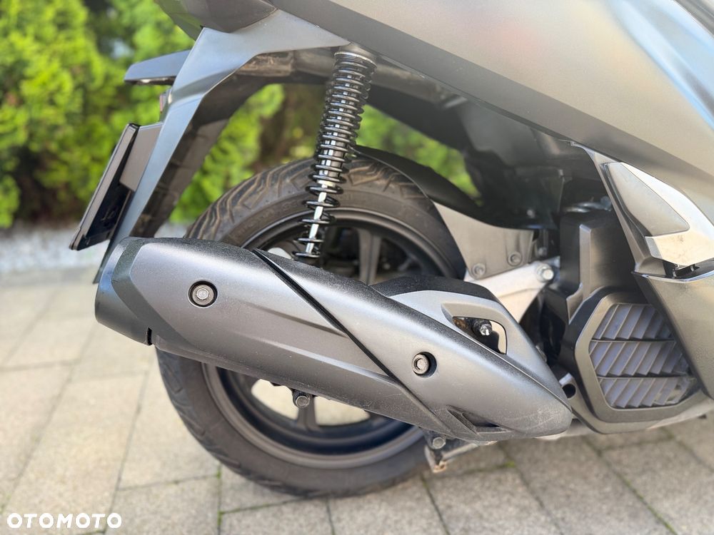 Honda PCX - 11