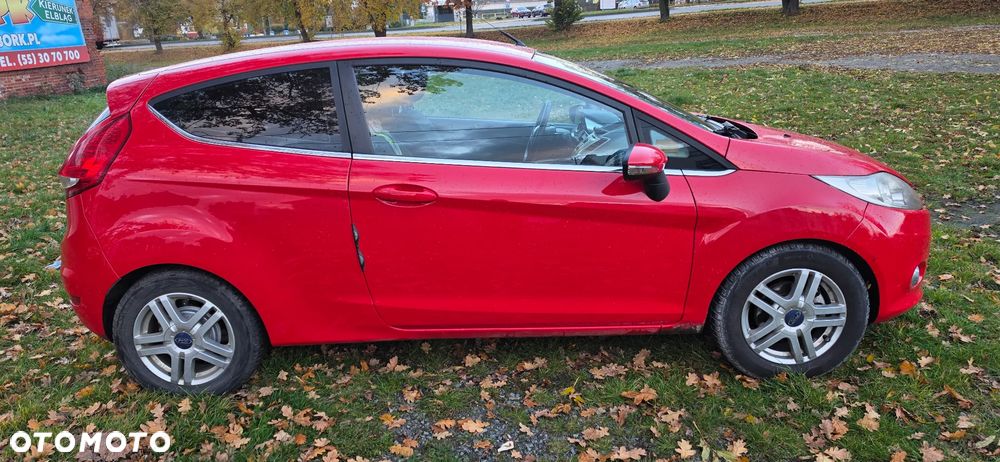 Ford Fiesta 2011 photo 3