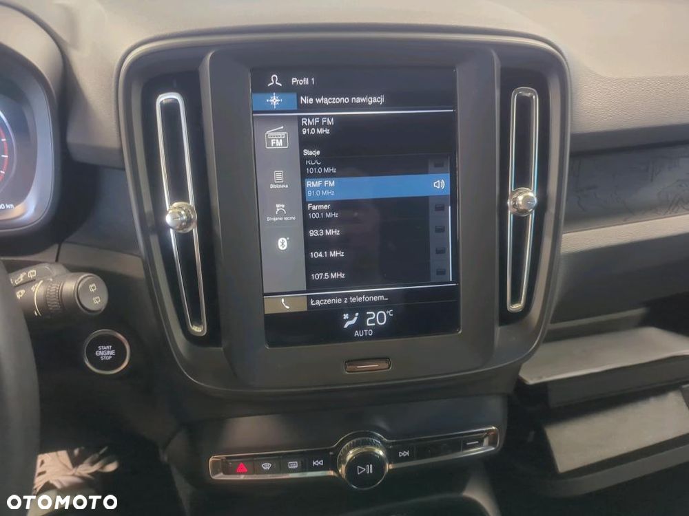 Volvo XC 40 T3 Momentum - 11