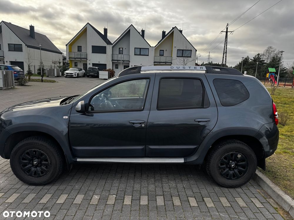 Dacia Duster 1.6 SCe Laureate S&S - 3