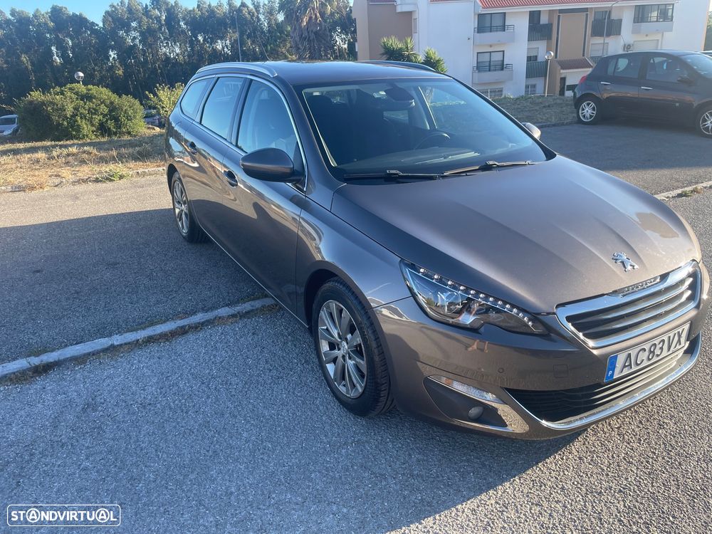 Peugeot 308 SW BlueHDi 120 EAT6 Stop & Start Active Business-Pack — fotografia 3