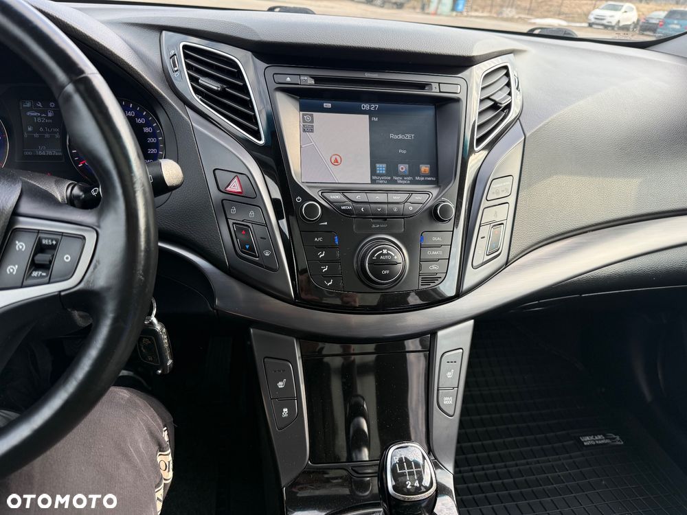 Hyundai i40 Kombi 1.7 CRDi Premium - 27