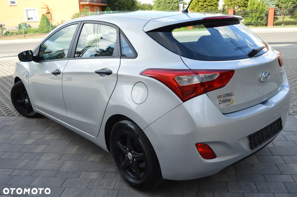 Hyundai i30 1.4 Trend - 23