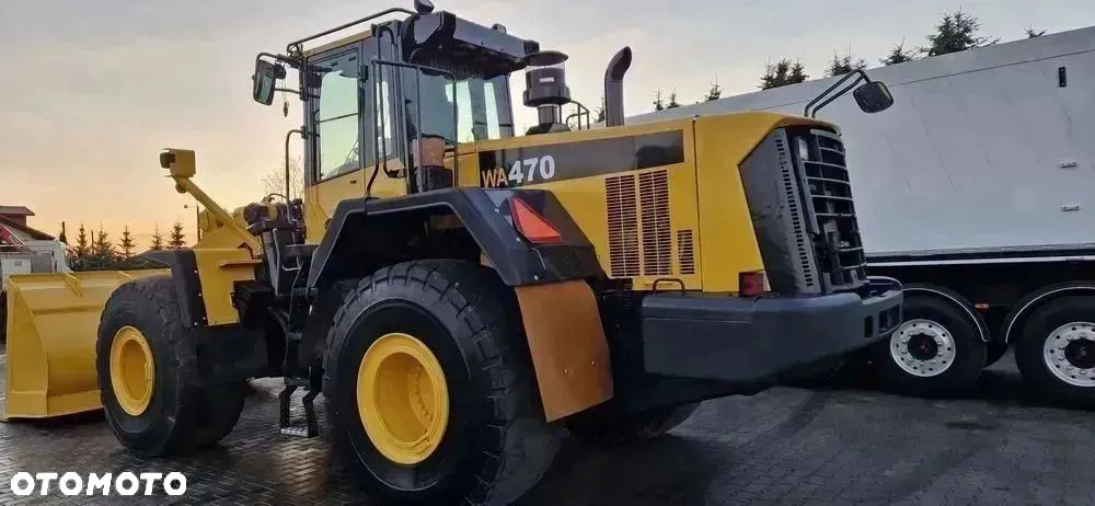 Komatsu WA 470 ładowarka stan b.dobry - 8