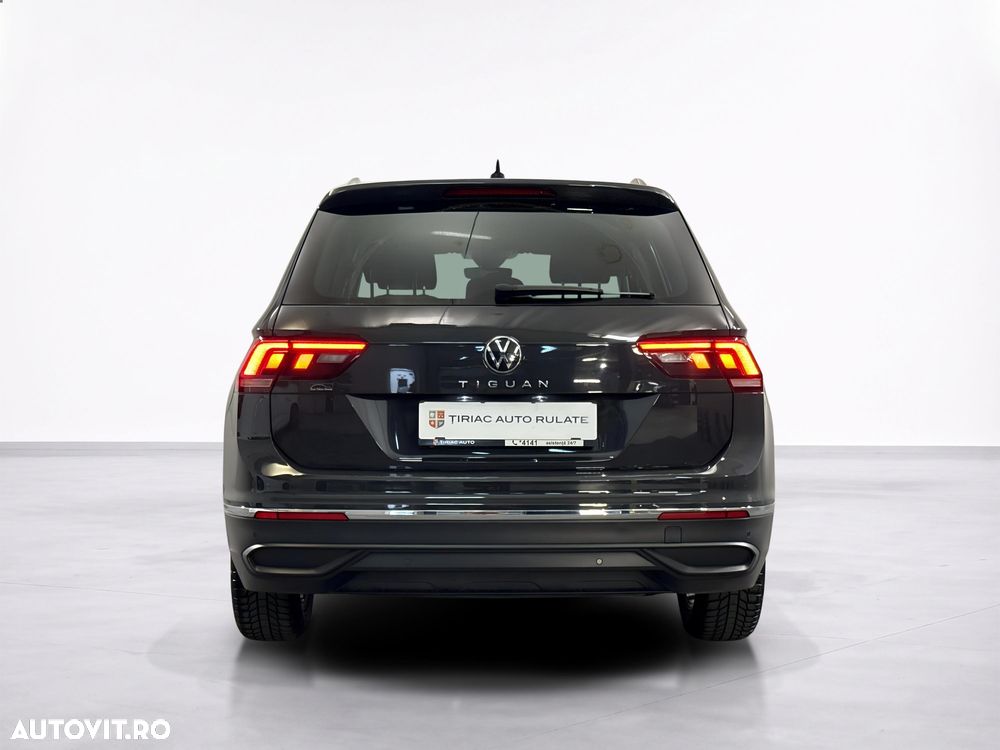 Volkswagen Tiguan - 5