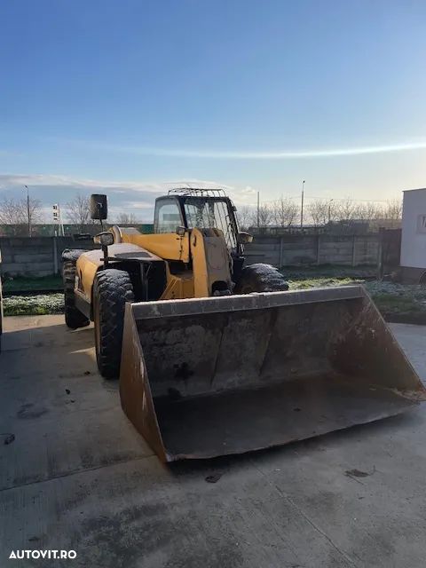 Caterpillar TH330B - 1