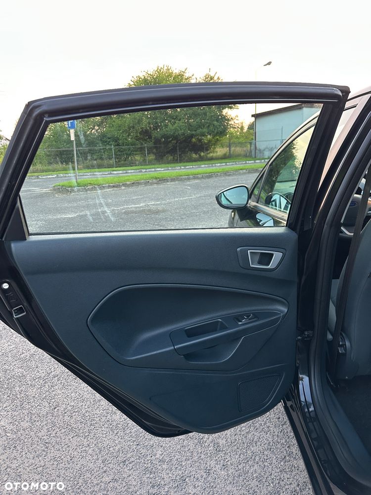 Ford Fiesta 1.25 Ambiente EU5 - 35