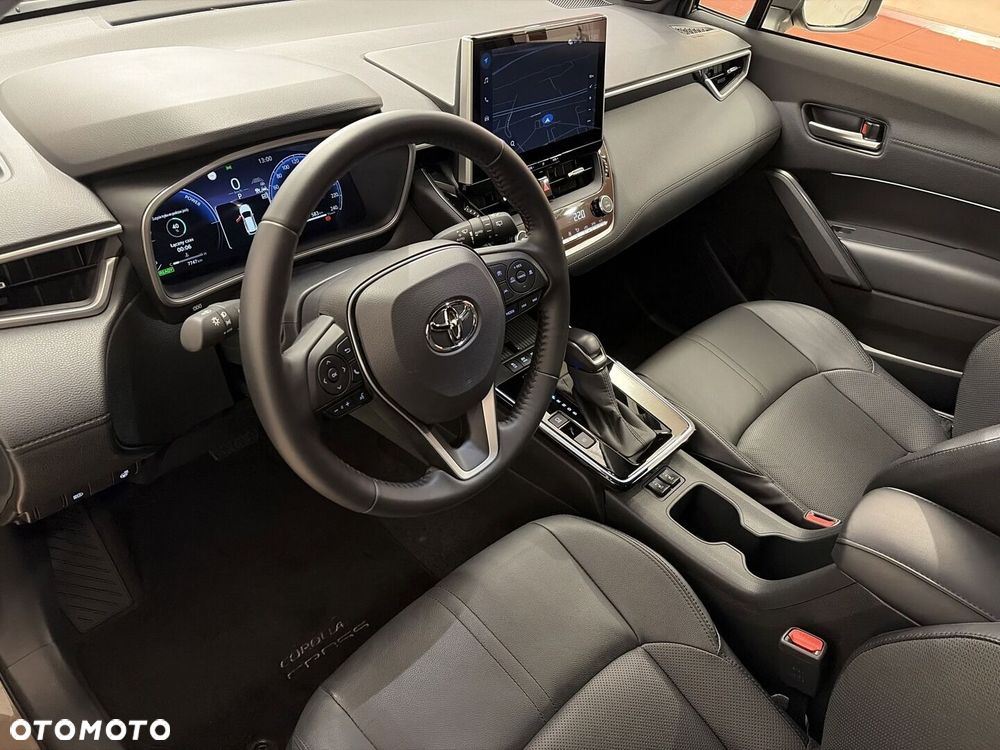 Toyota Corolla Cross - 10