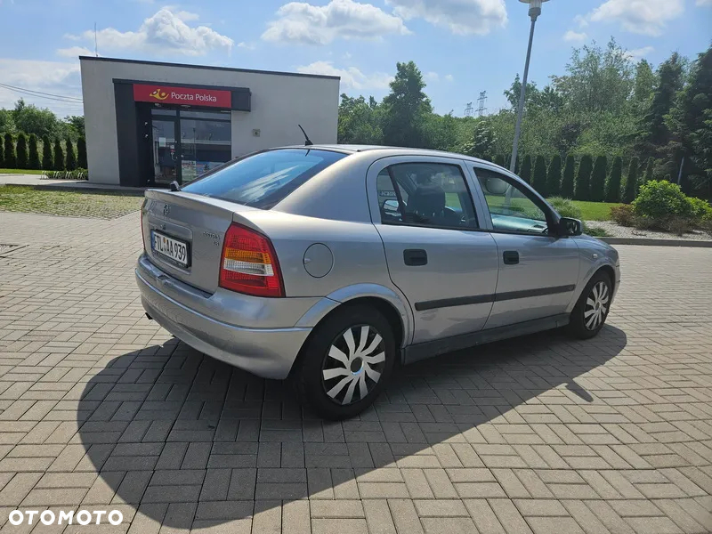 Opel Astra - 3