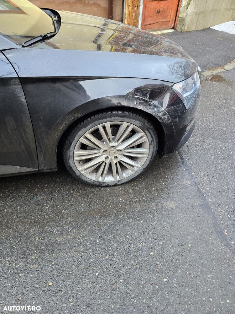 Skoda Superb 2.0 TSI 4X4 DSG Style - 26