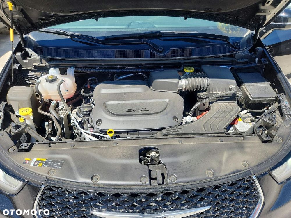 Chrysler Pacifica - 13