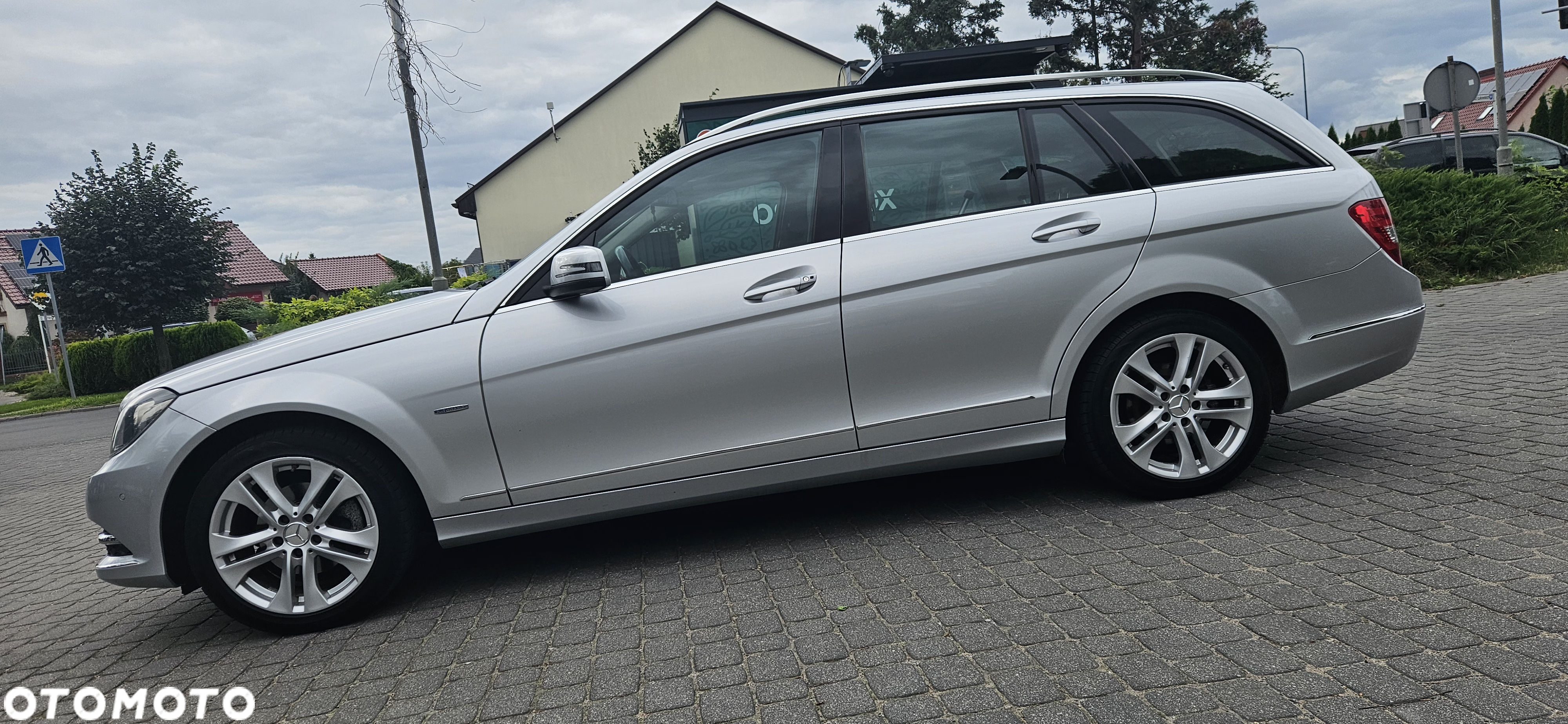Mercedes-Benz Klasa C 180 T CGI Automatik BlueEFFICIENCY Avantgarde - 5