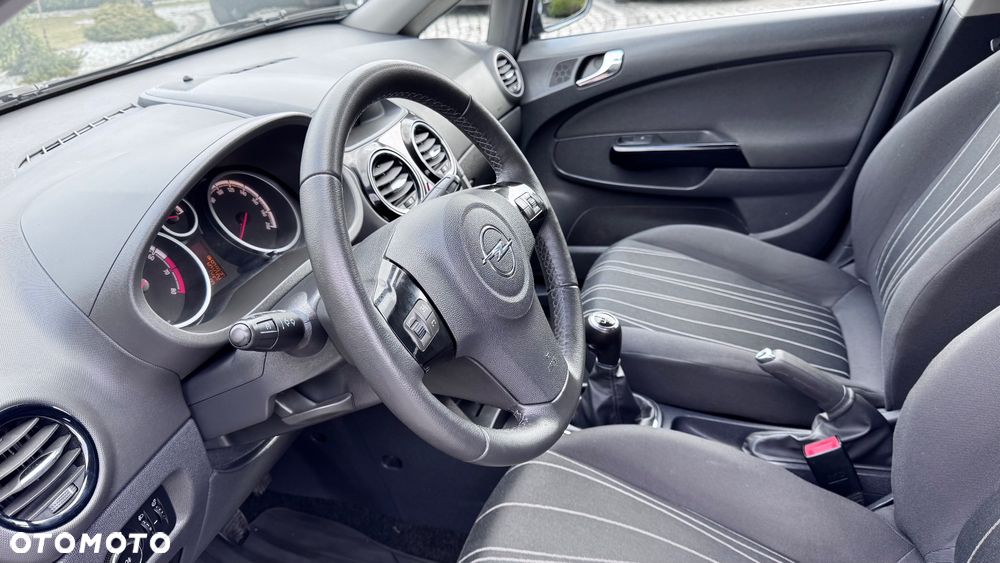 Opel Corsa - 28