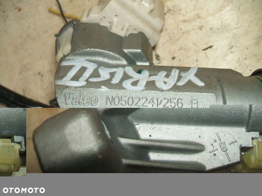 TOYOTA YARIS II STACYJKA KOSTKA kluczyk N0502241/256 - 3