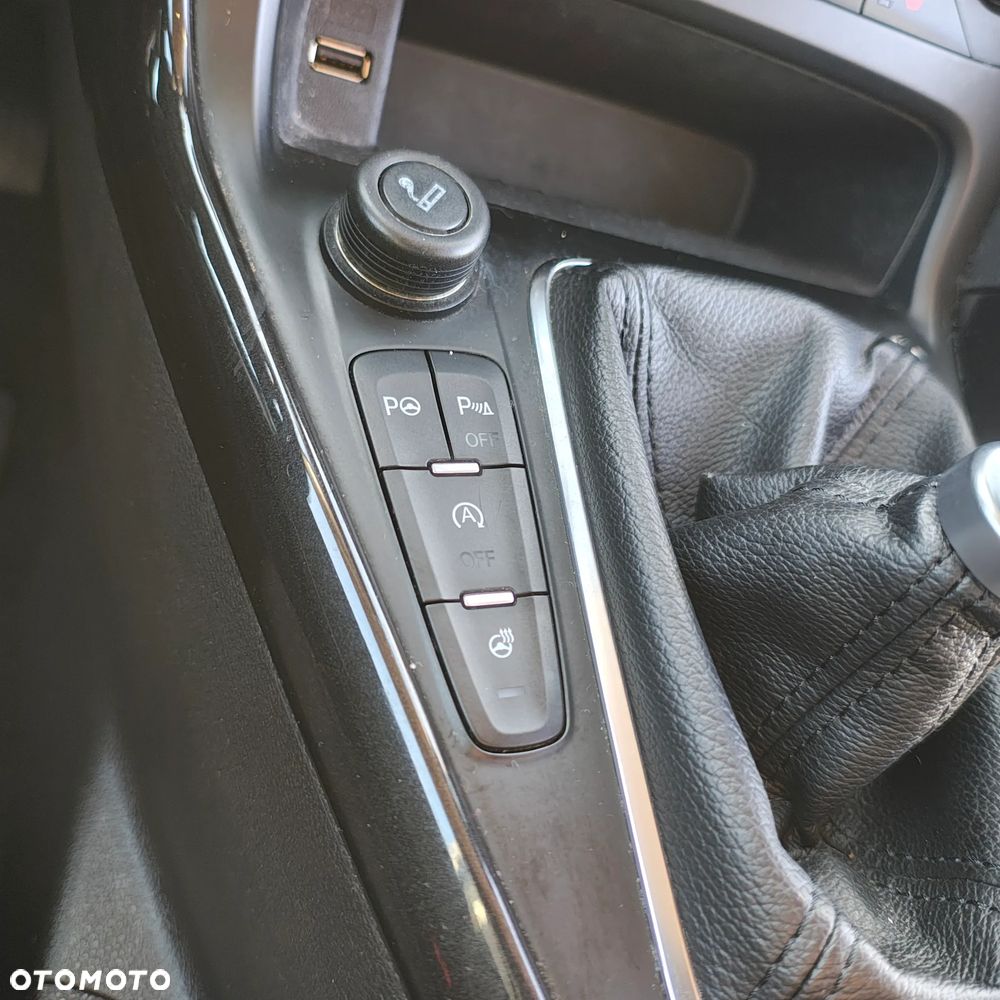 Ford Focus 1.0 EcoBoost STart-Stopp-System TITANIUM X - 25