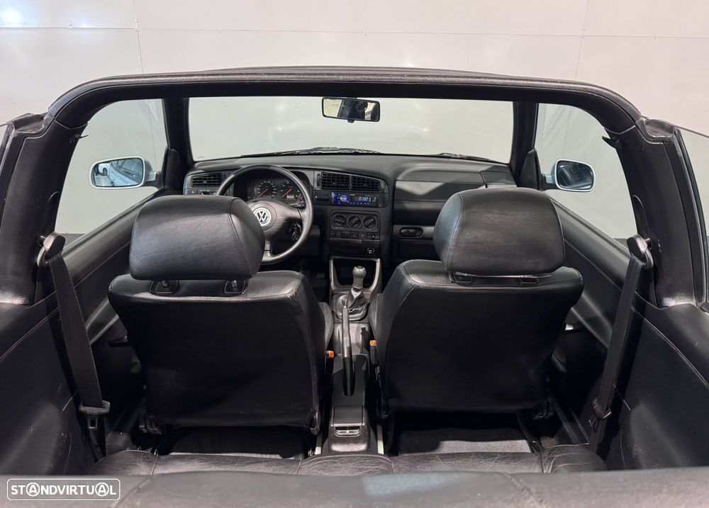 VW Golf Cabriolet 1.6 Highline - 27