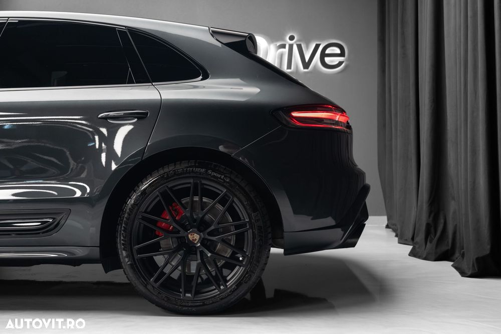 Porsche Macan - 8
