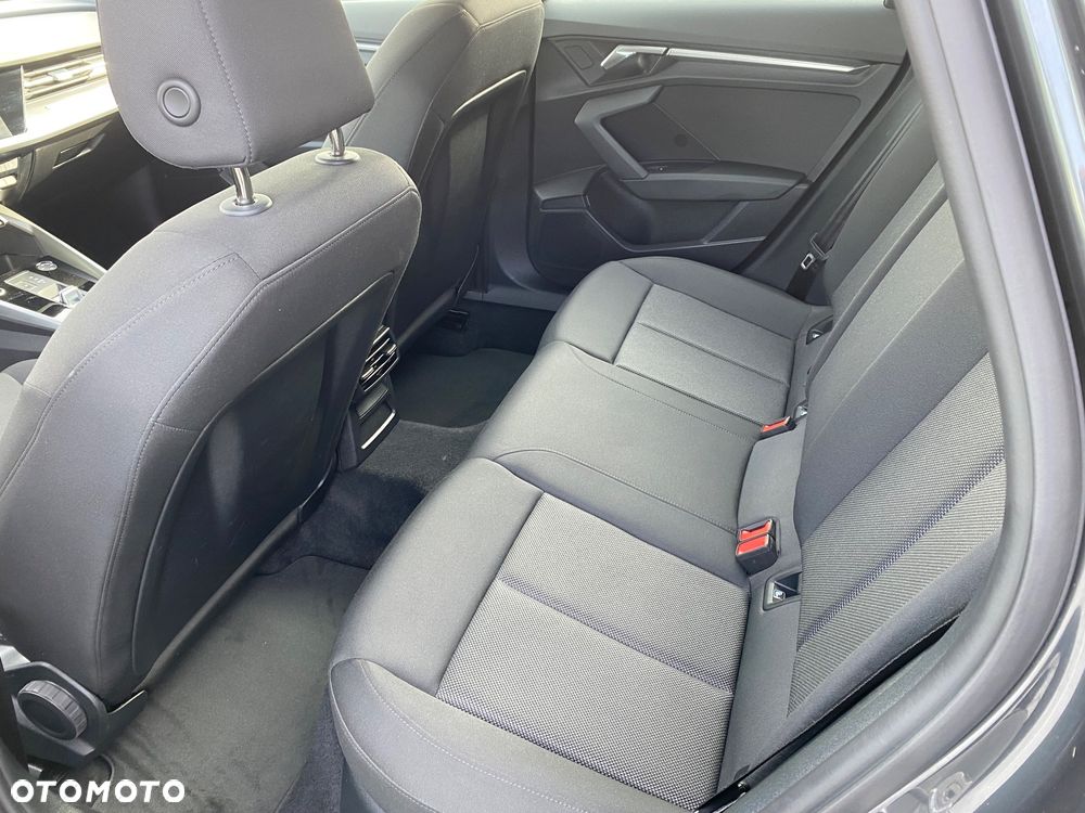 Audi A3 Sportback 35 TFSI mHEV S tronic - 17