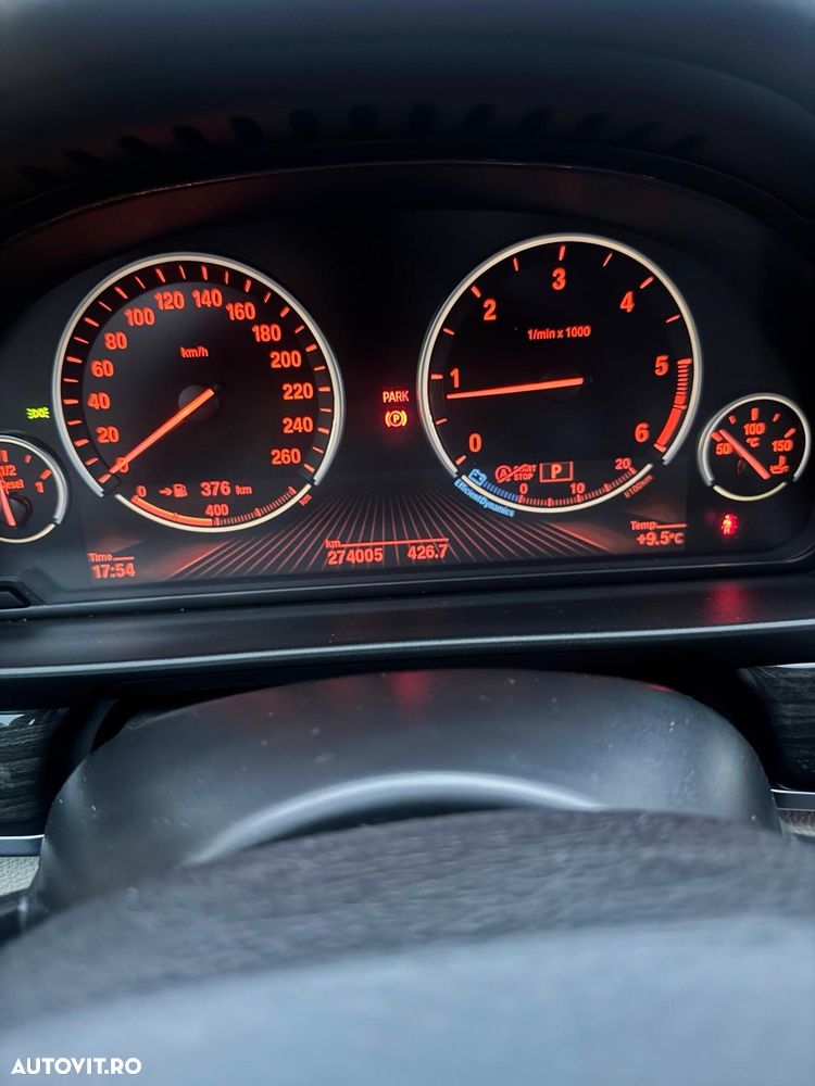 BMW Seria 5 525d xDrive AT - 8